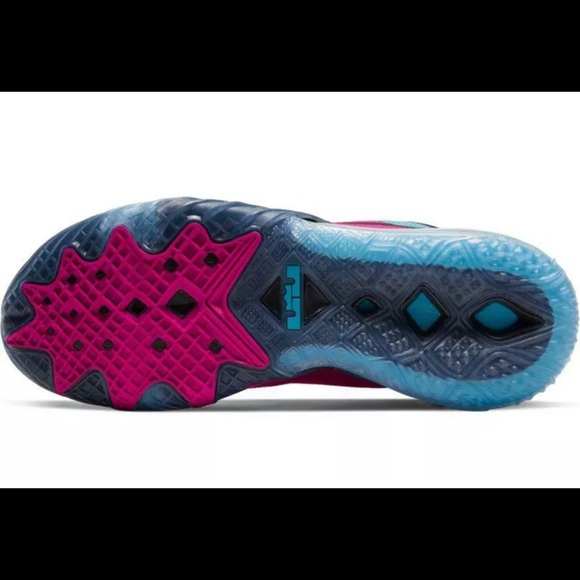Nike Lebron XVIII Low Neon Lights Fireberry CV7562 - Picture 6 of 10
